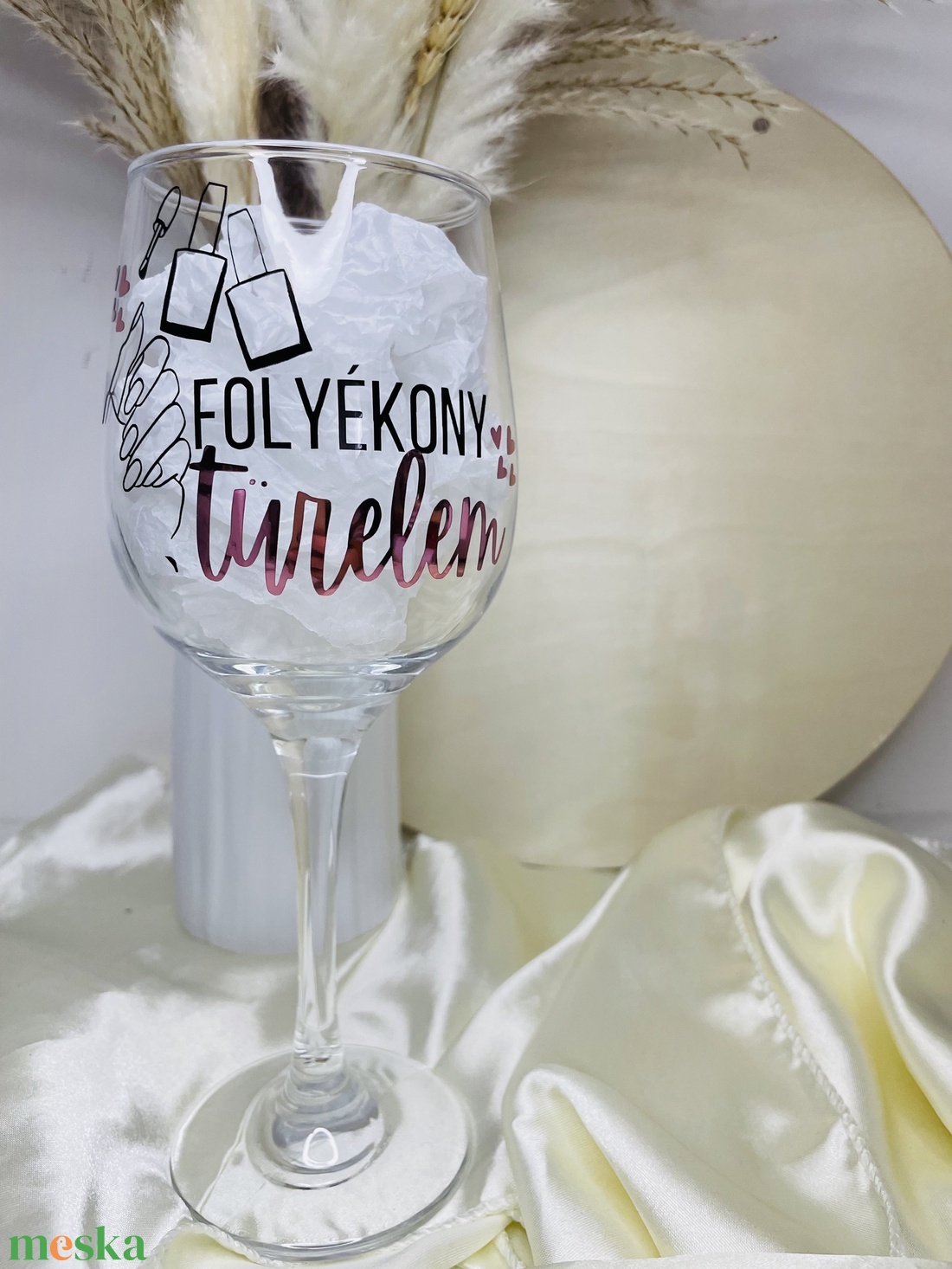 Egyedi tervezésű boros pohár - Ajándék a kedvenc körmösödnek - otthon & életmód - konyhafelszerelés, tálalás - tálalás - boros poharak, szettek - Meska.hu Egyedi tervezésű boros pohár - Ajándék a kedvenc körmösödnek - otthon & életmód - konyhafelszerelés, tálalás - tálalás - boros poharak, szettek - Meska.hu