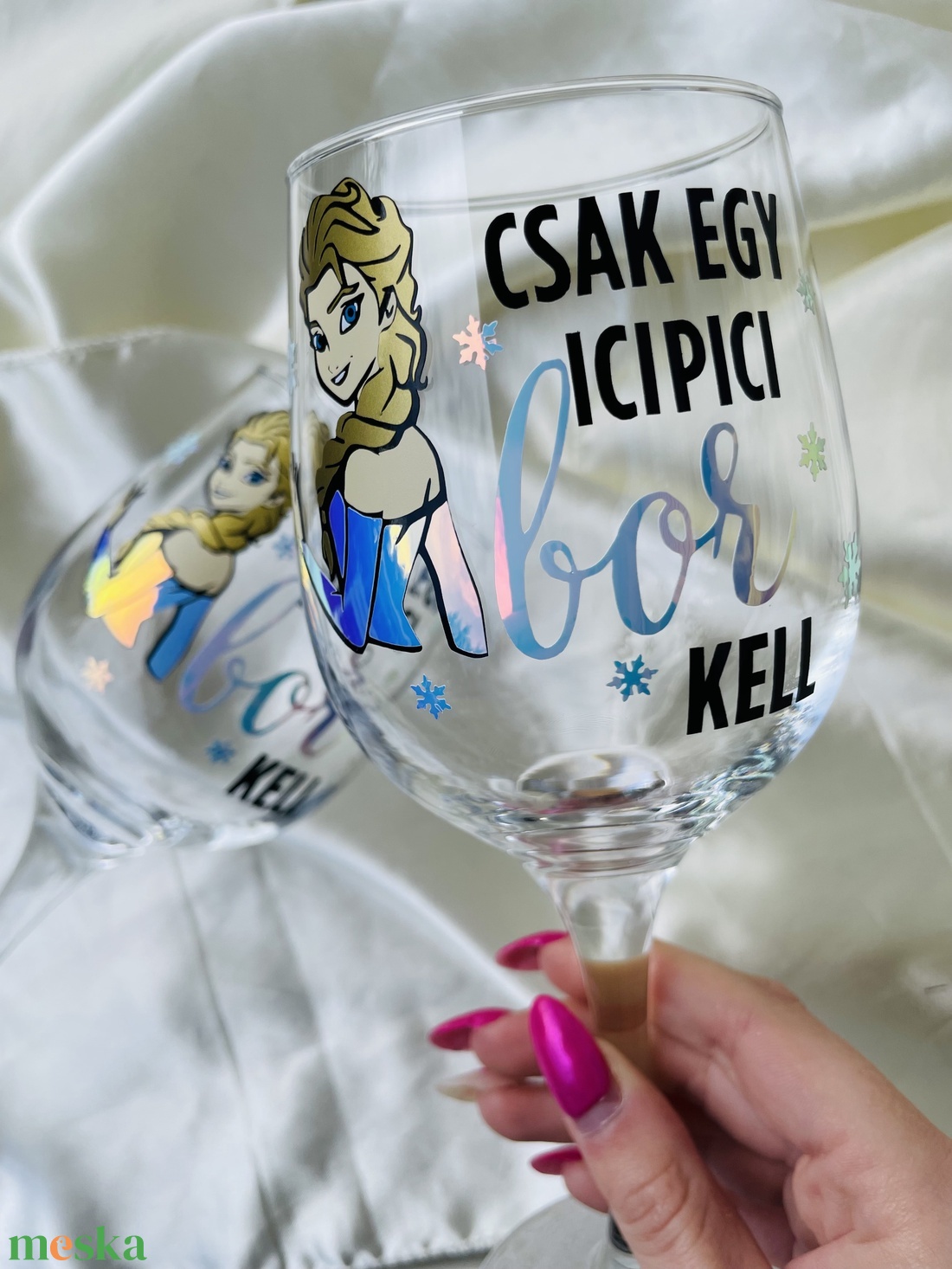Egyedi vicces mesehősös boros pohár - Hópehely - otthon & életmód - konyhafelszerelés, tálalás - tálalás - boros poharak, szettek - Meska.hu Egyedi vicces mesehősös boros pohár - Hópehely - otthon & életmód - konyhafelszerelés, tálalás - tálalás - boros poharak, szettek - Meska.hu