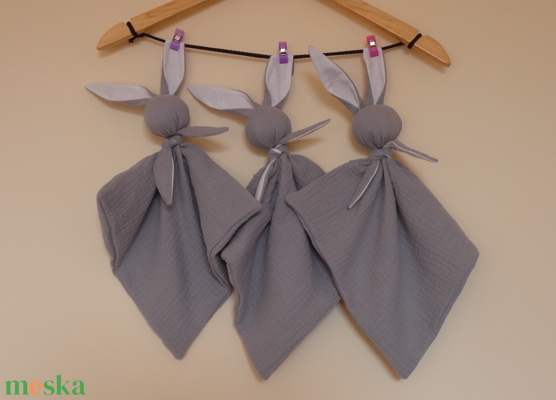 Szundikendő - szürke - játék & sport - Meska.hu