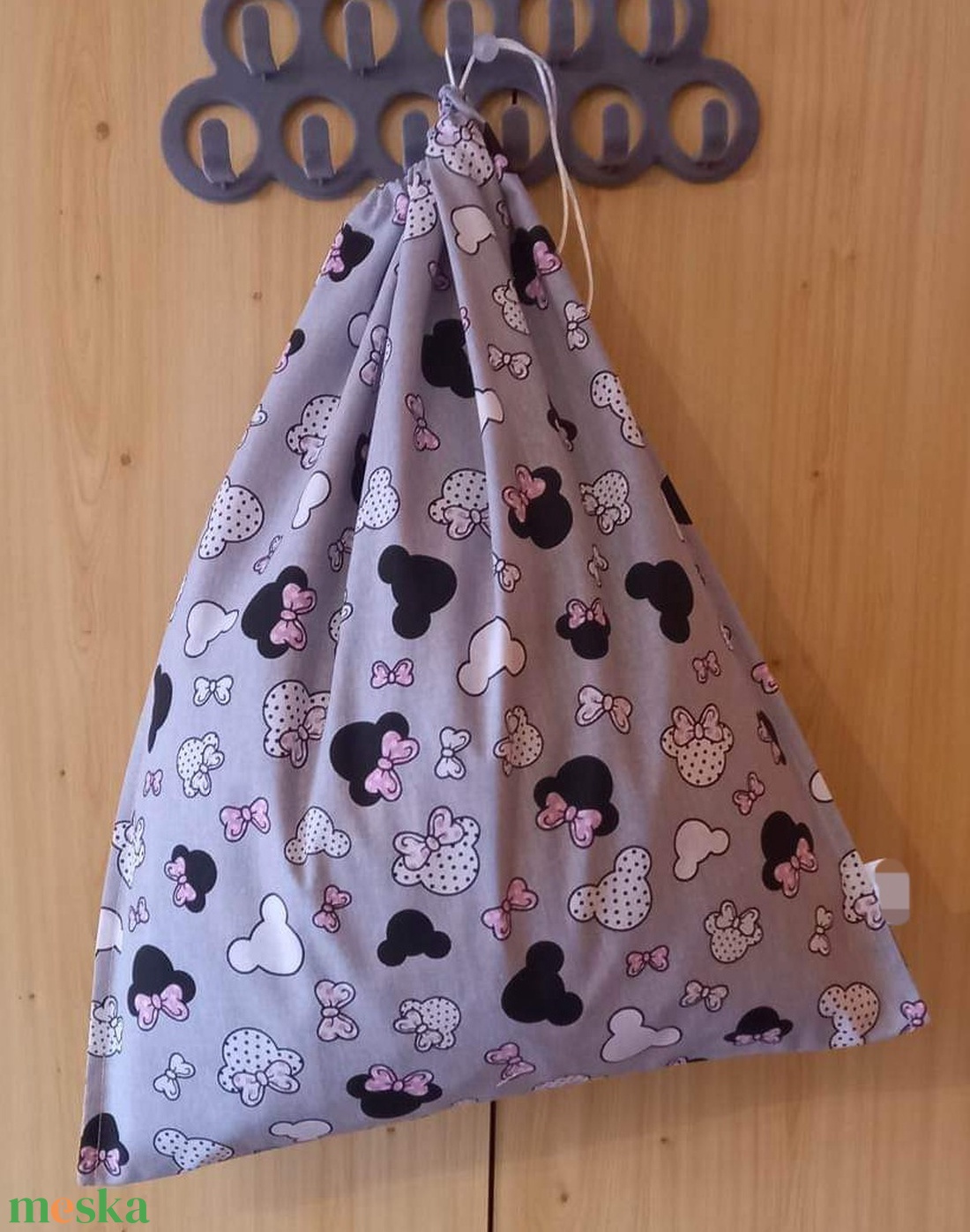 Szennyestartó zsák szett utazáshoz táskába, bőröndbe Minnie - otthon & életmód - tárolás & rendszerezés - szennyestartó - Meska.hu Szennyestartó zsák szett utazáshoz táskába, bőröndbe Minnie - otthon & életmód - tárolás & rendszerezés - szennyestartó - Meska.hu