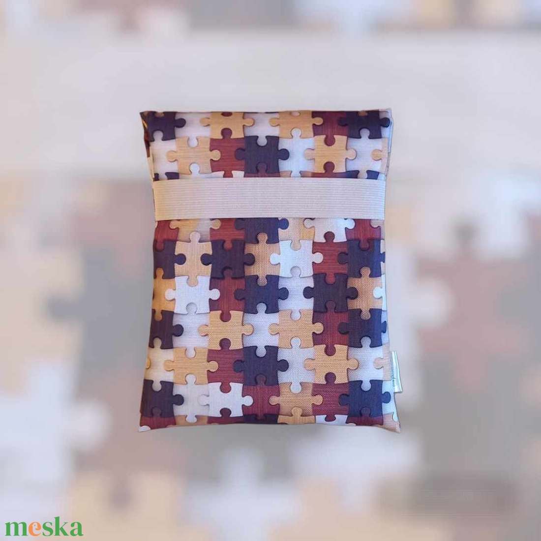 Vízlepergető könyvtok barna puzzle - könyv & zene - könyvtok - Meska.hu Vízlepergető könyvtok barna puzzle - könyv & zene - könyvtok - Meska.hu