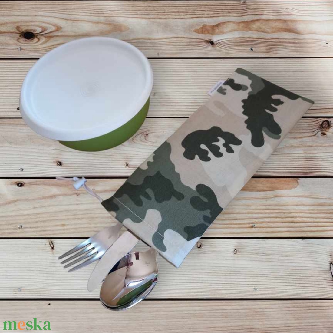 Evőeszköz-, fogkefe-, szívószáltartó terepmintás - táska & tok - uzsonna- & ebéd tartó - evőeszköz tartó - Meska.hu