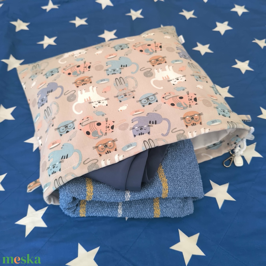 Aqua-zsák színes macskás - táska & tok - edzőtáskák - sporttáska - Meska.hu