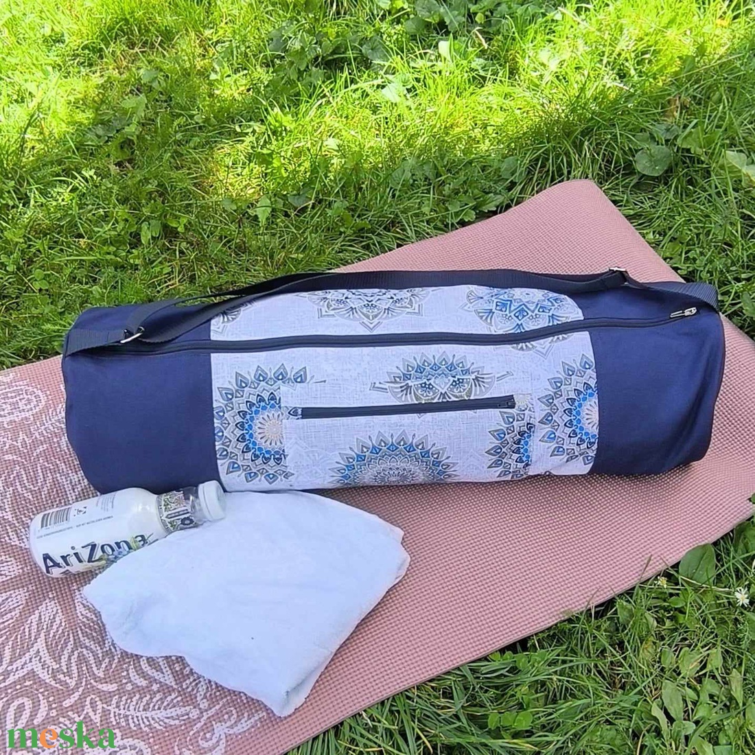 Jóga-, pilates-, tornamatrac táska sötétkék mandalás - játék & sport - sport és kikapcsolódás - jóga, pilates, torna - jógatáska - Meska.hu