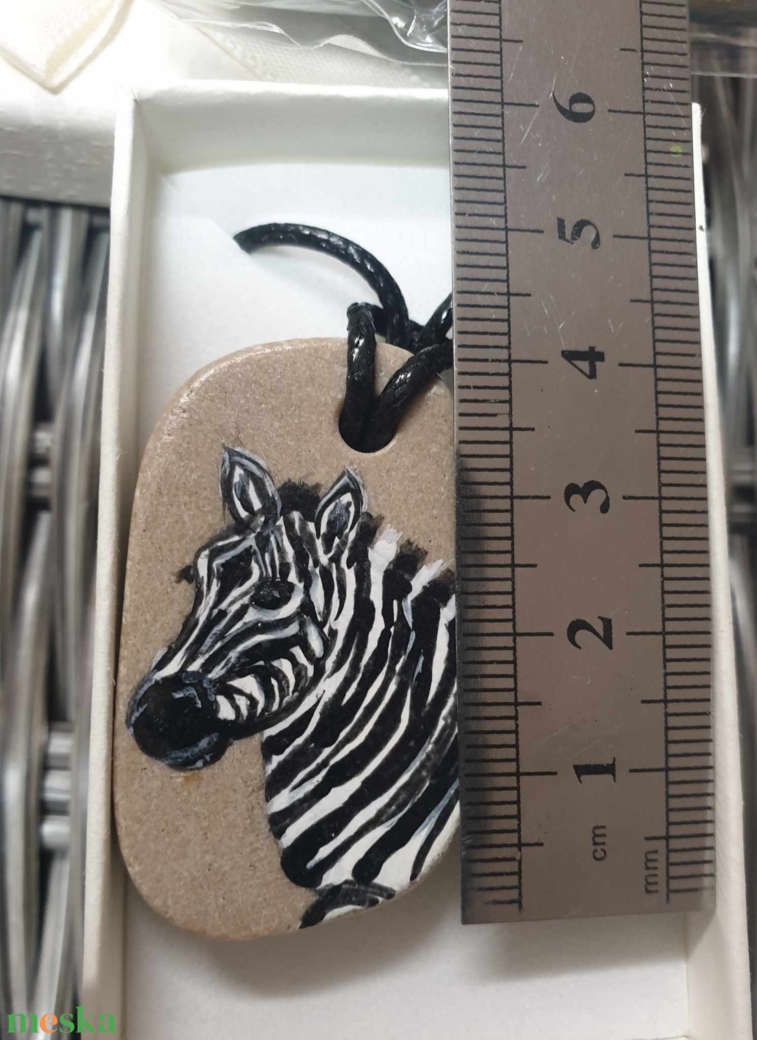 Ritánti medál, Zebra - ékszer - nyaklánc - medál - Meska.hu Ritánti medál, Zebra - ékszer - nyaklánc - medál - Meska.hu
