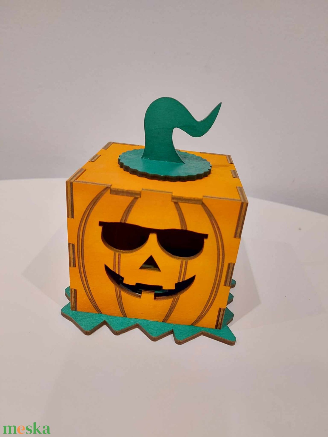Töklámpás ledmécsessel - otthon & életmód - dekoráció - halloween - halloweeni tök és lámpás - Meska.hu Töklámpás ledmécsessel - otthon & életmód - dekoráció - halloween - halloweeni tök és lámpás - Meska.hu