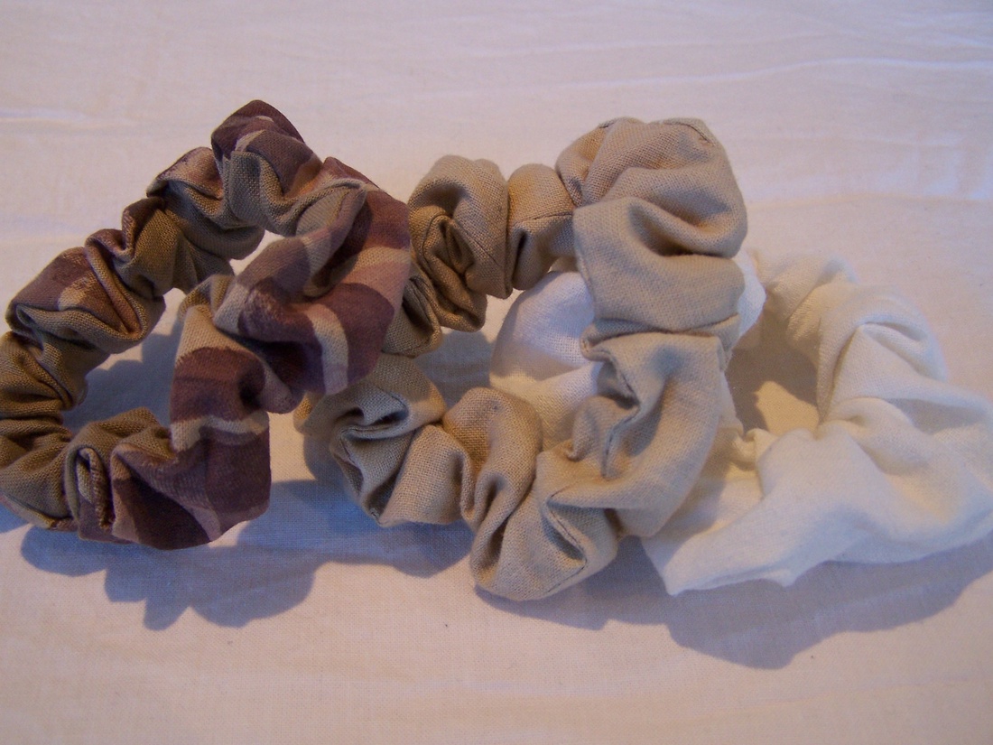 Beige és fehér hajgumi szett - ruha & divat - hajdísz & hajcsat - hajgumi - Meska.hu Beige és fehér hajgumi szett - ruha & divat - hajdísz & hajcsat - hajgumi - Meska.hu