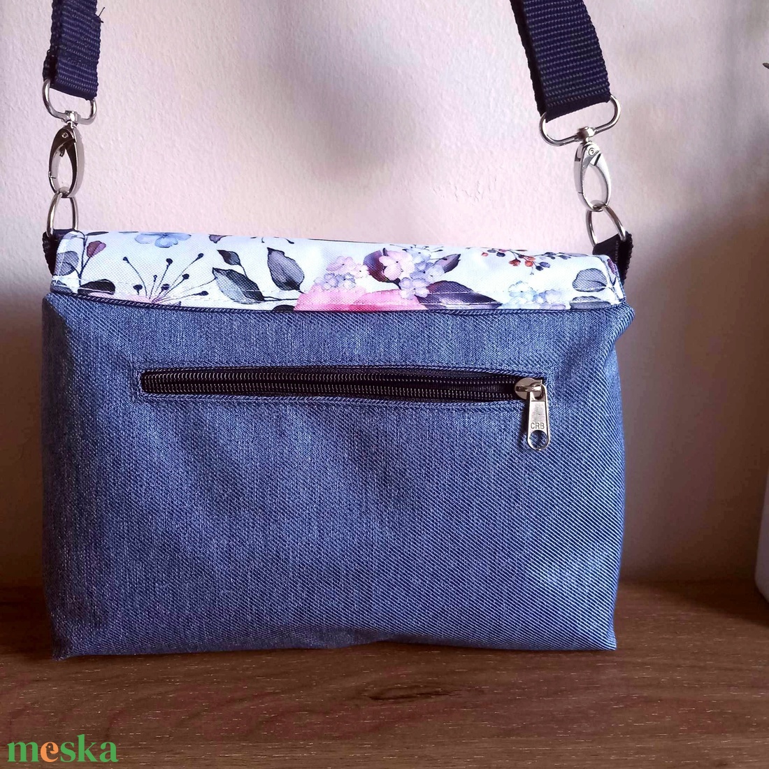 Betti crossbody táska - táska & tok - kézitáska & válltáska - vállon átvethető táska - Meska.hu Betti crossbody táska - táska & tok - kézitáska & válltáska - vállon átvethető táska - Meska.hu