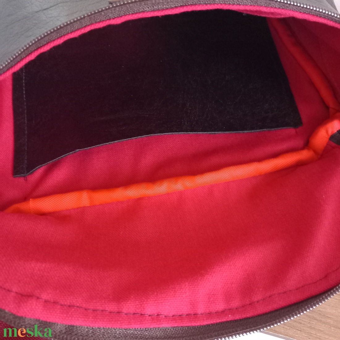 Csoki -műbőr kistáska /oldaltáska/övtáska - táska & tok - kézitáska & válltáska - vállon átvethető táska - Meska.hu