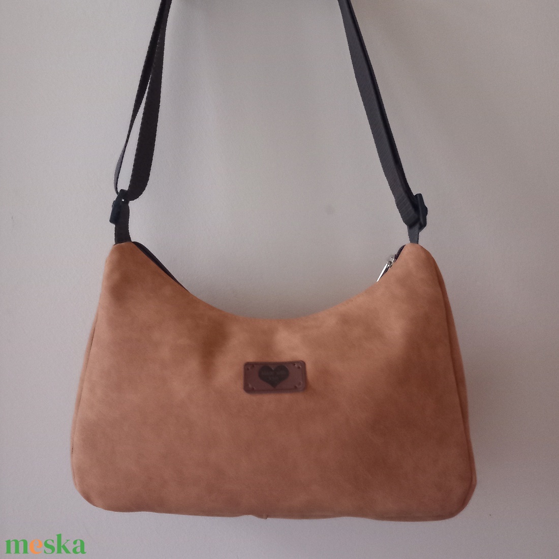 Bambi válltáska - táska & tok - kézitáska & válltáska - tarisznya - Meska.hu