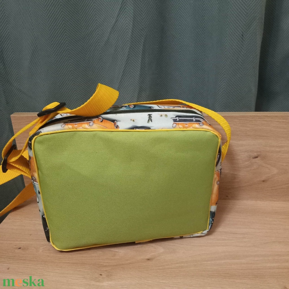 Old timer válltáska/crossbody - táska & tok - kézitáska & válltáska - vállon átvethető táska - Meska.hu