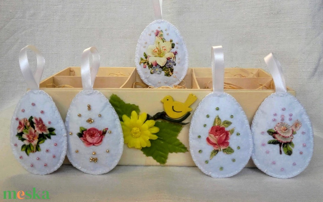 Vintage húsvéti díszek fadobozban - otthon & életmód - dekoráció - fali és függő dekoráció - függődísz - Meska.hu