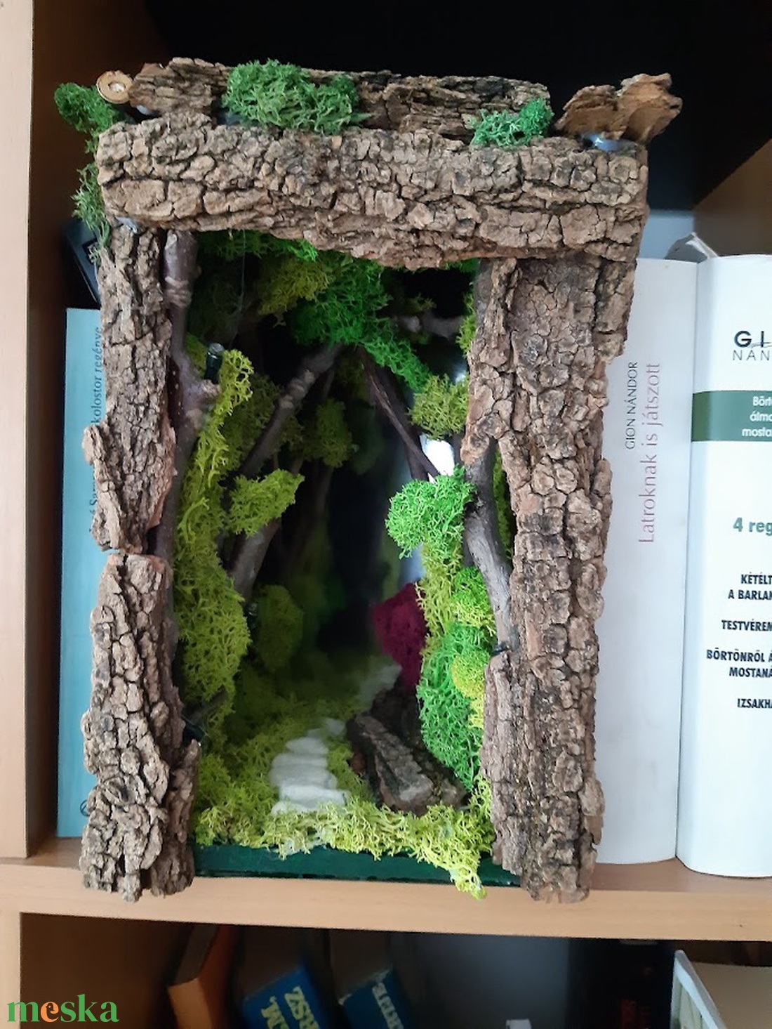 Könyvkuckó, Book Noot, Diorama, Varázserdő - otthon & életmód - dekoráció - asztal és polc dekoráció - zuzmódekoráció, mohadekoráció - Meska.hu