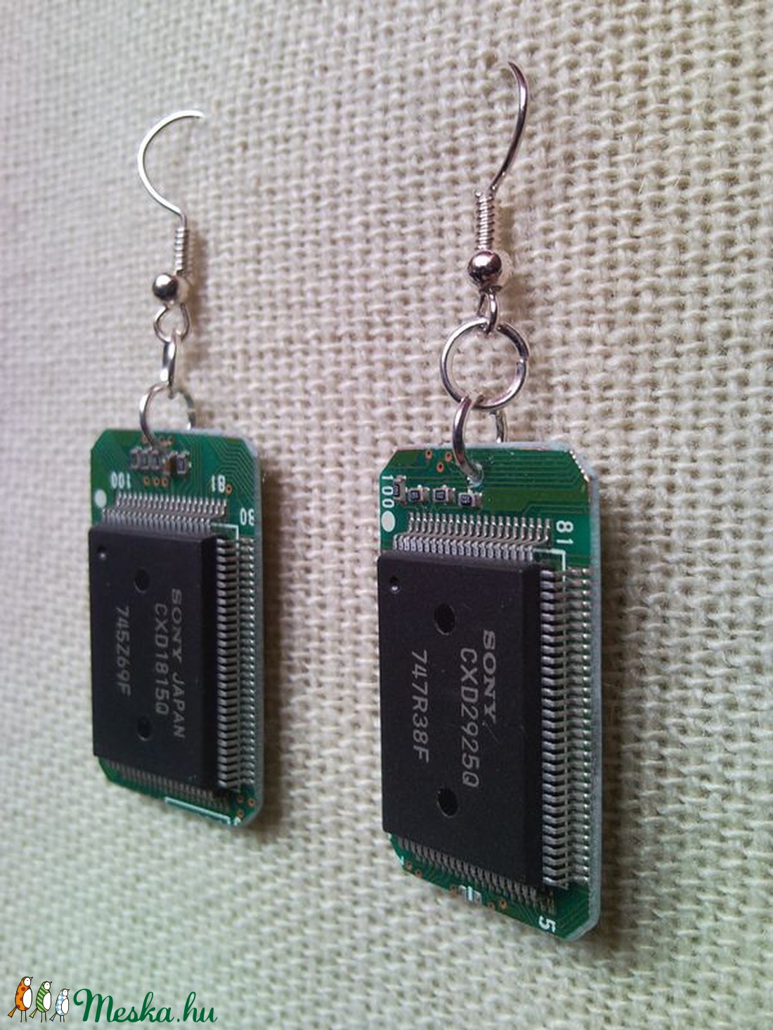 Mikrochip fülbevaló - újrahasznosított nyomtatott áramkör, NYÁK lap, elektronikai alkatrész 2. - - Meska.hu Mikrochip fülbevaló - újrahasznosított nyomtatott áramkör, NYÁK lap, elektronikai alkatrész 2. - - Meska.hu