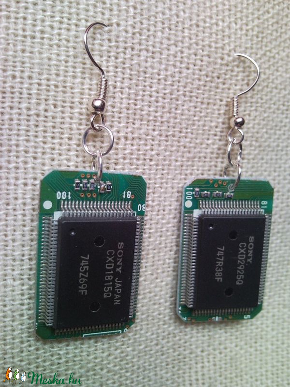 Mikrochip fülbevaló - újrahasznosított nyomtatott áramkör, NYÁK lap, elektronikai alkatrész 2. - - Meska.hu Mikrochip fülbevaló - újrahasznosított nyomtatott áramkör, NYÁK lap, elektronikai alkatrész 2. - - Meska.hu