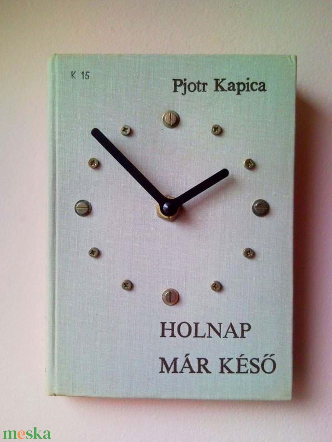 Holnap már késő - Leninről szóló történelmi regényéből könyv falióra asztali óra - otthon & életmód - dekoráció - fali és függő dekoráció - falióra & óra - Meska.hu