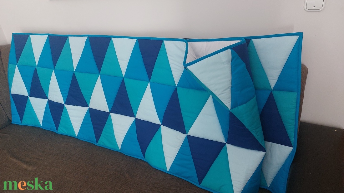 Kék patchwork falvédő - otthon & életmód - lakástextil - falvédő - Meska.hu Kék patchwork falvédő - otthon & életmód - lakástextil - falvédő - Meska.hu