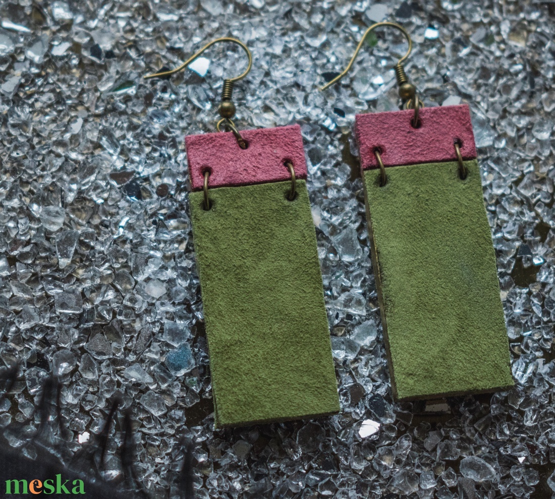 Fülbevaló - velúr 1. - ékszer - fülbevaló - lógós kerek fülbevaló - Meska.hu