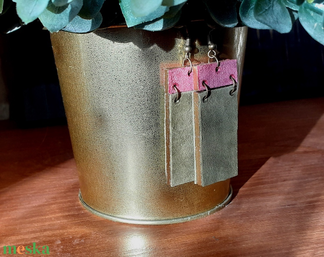 Fülbevaló - velúr 1. - ékszer - fülbevaló - lógós kerek fülbevaló - Meska.hu