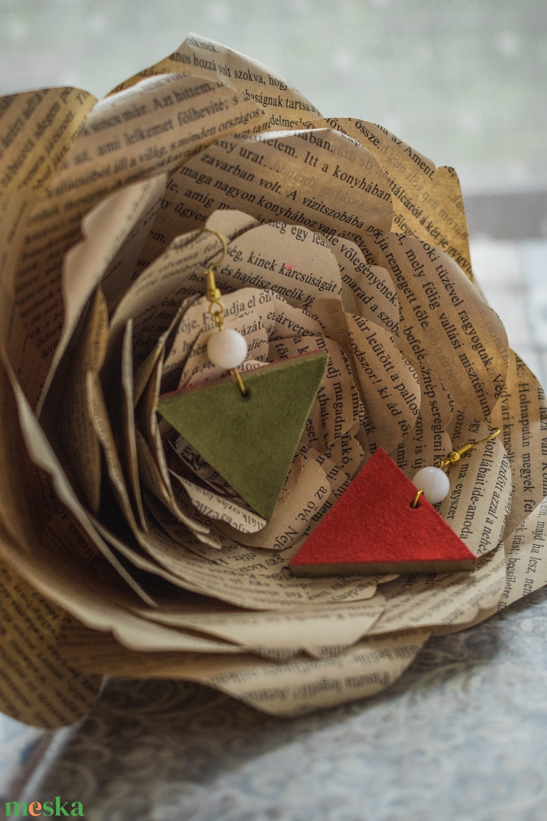 !NYÁRI AKCIÓ! -20% kedvezmény - Fülbevaló - bőr bicolor - ékszer - fülbevaló - lógós kerek fülbevaló - Meska.hu