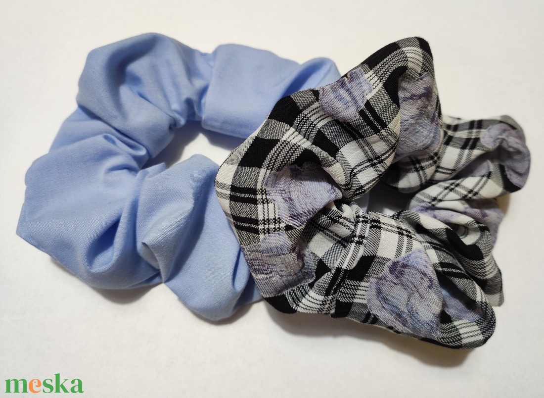 2 db textil scrunchie hajgumi kék kockás - ruha & divat - hajdísz & hajcsat - hajgumi - Meska.hu 2 db textil scrunchie hajgumi kék kockás - ruha & divat - hajdísz & hajcsat - hajgumi - Meska.hu