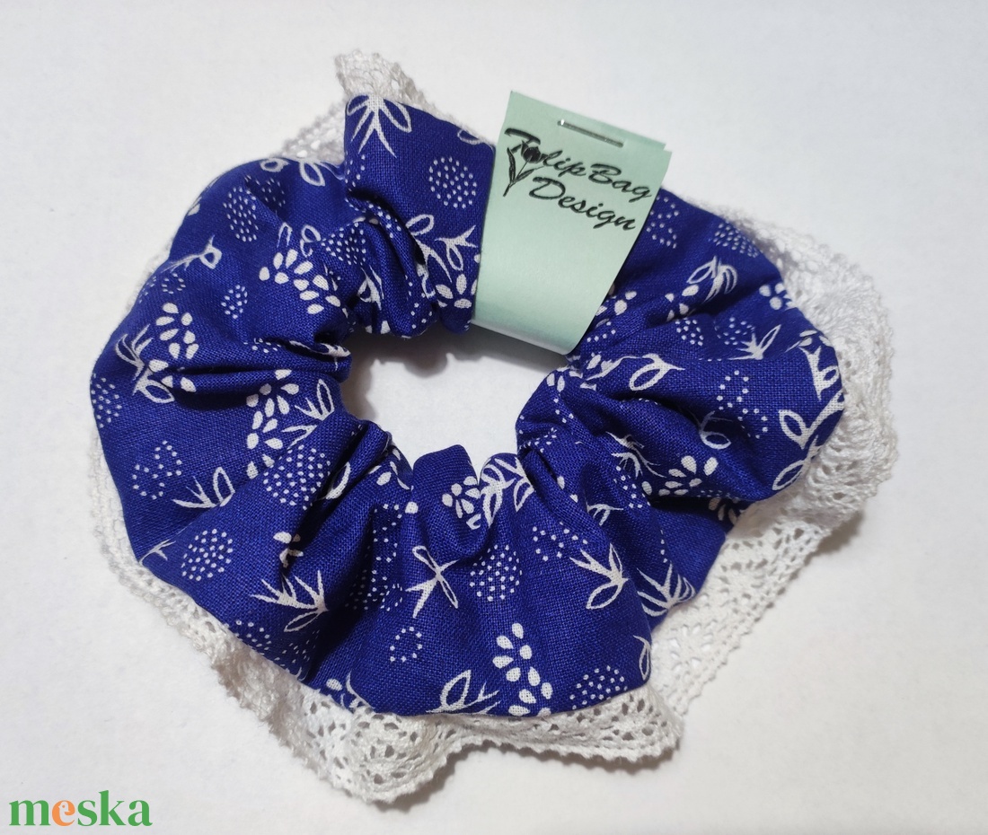 Kékfestő csipkés scrunchie hajgumi - ruha & divat - hajdísz & hajcsat - hajgumi - Meska.hu