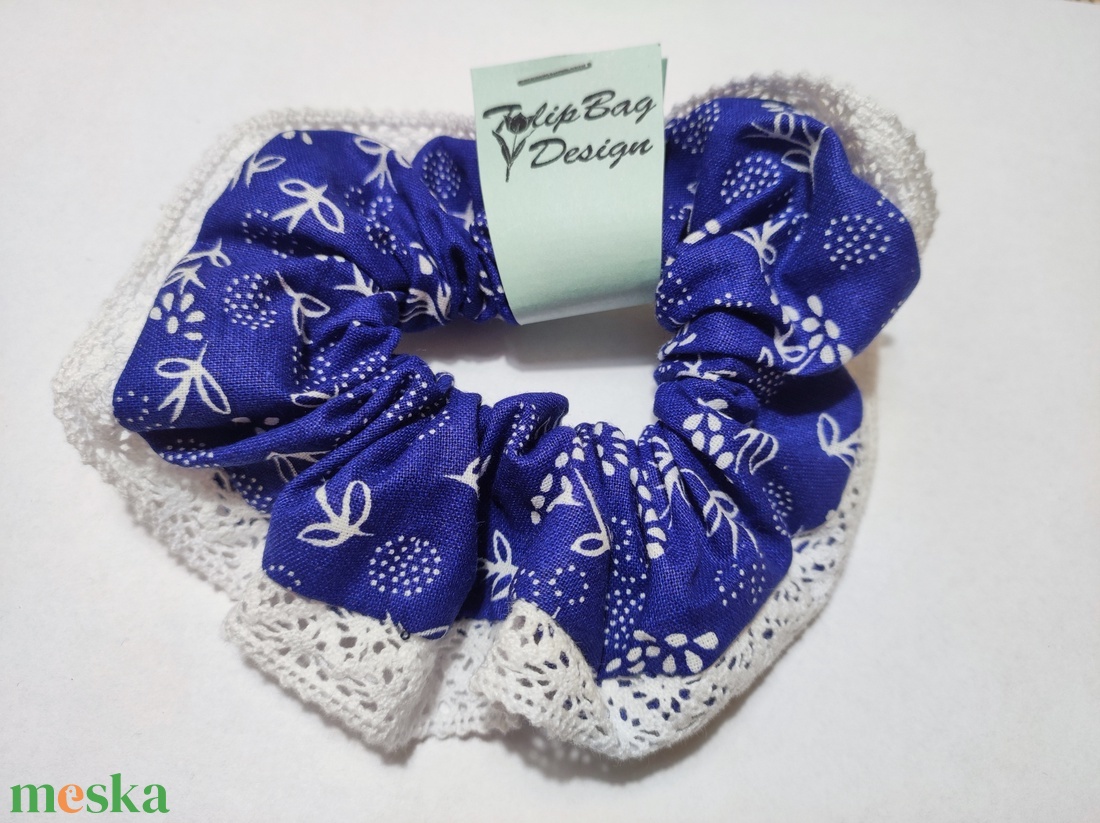 Kékfestő csipkés scrunchie hajgumi - ruha & divat - hajdísz & hajcsat - hajgumi - Meska.hu