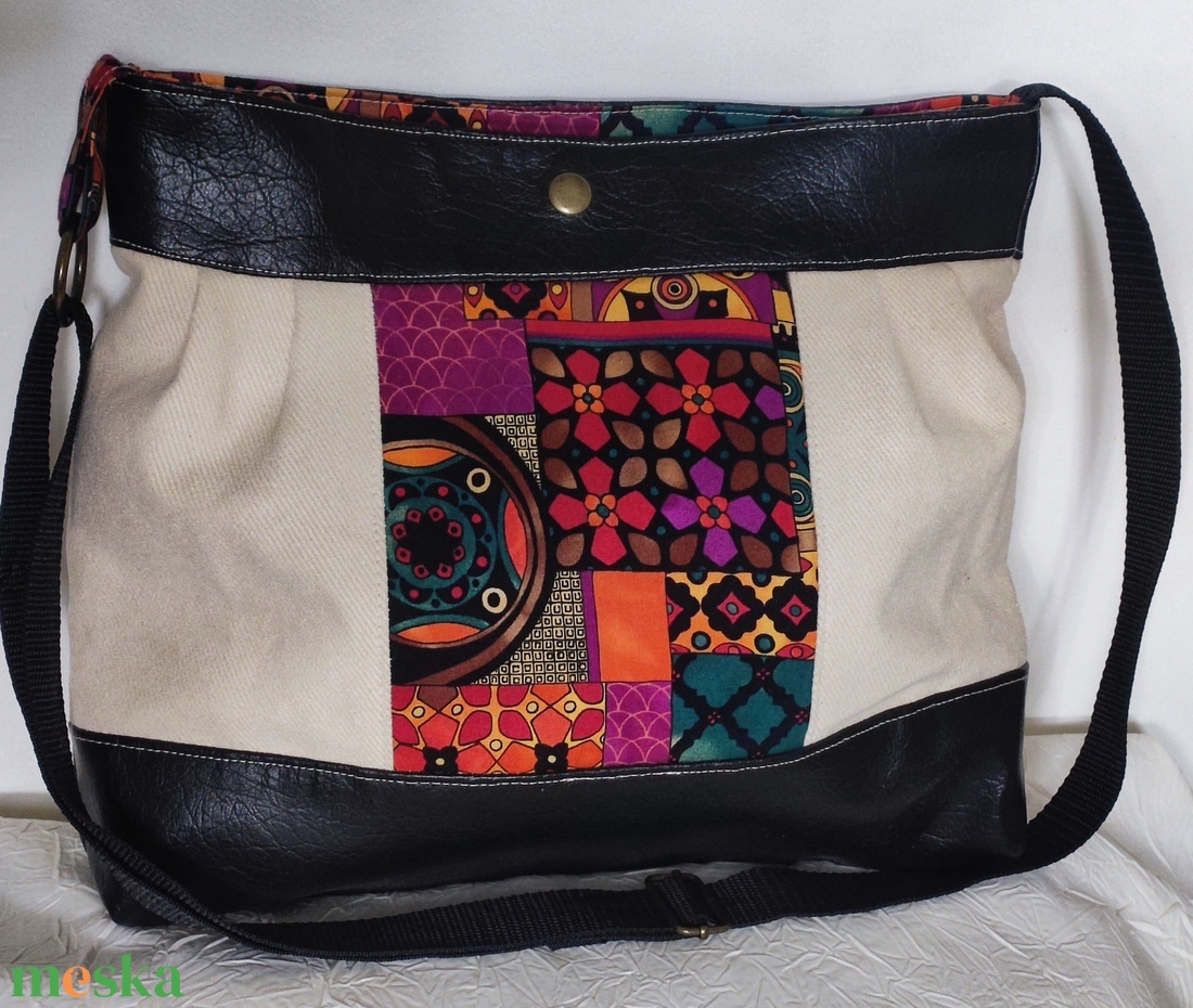 Absztrakt mintás oldaltáska, válltáska - táska & tok - kézitáska & válltáska - vállon átvethető táska - Meska.hu