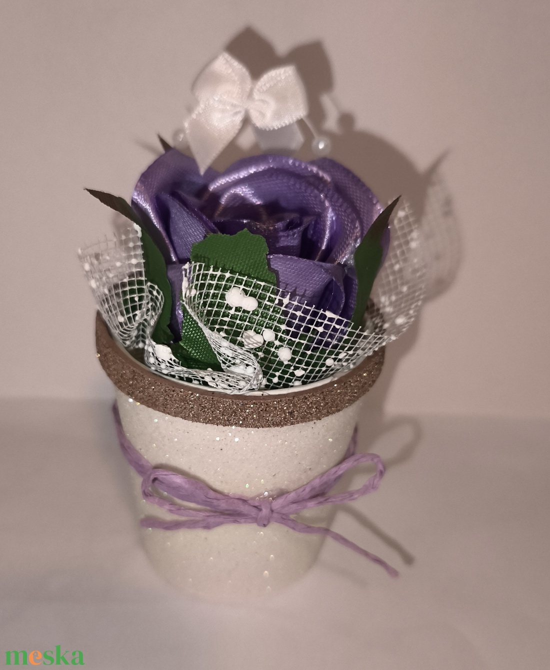 Édes kis ajándékozható szatén rózsa  - otthon & életmód - papír, írószer - ajándékozás kellékei - ajándékkísérő - Meska.hu