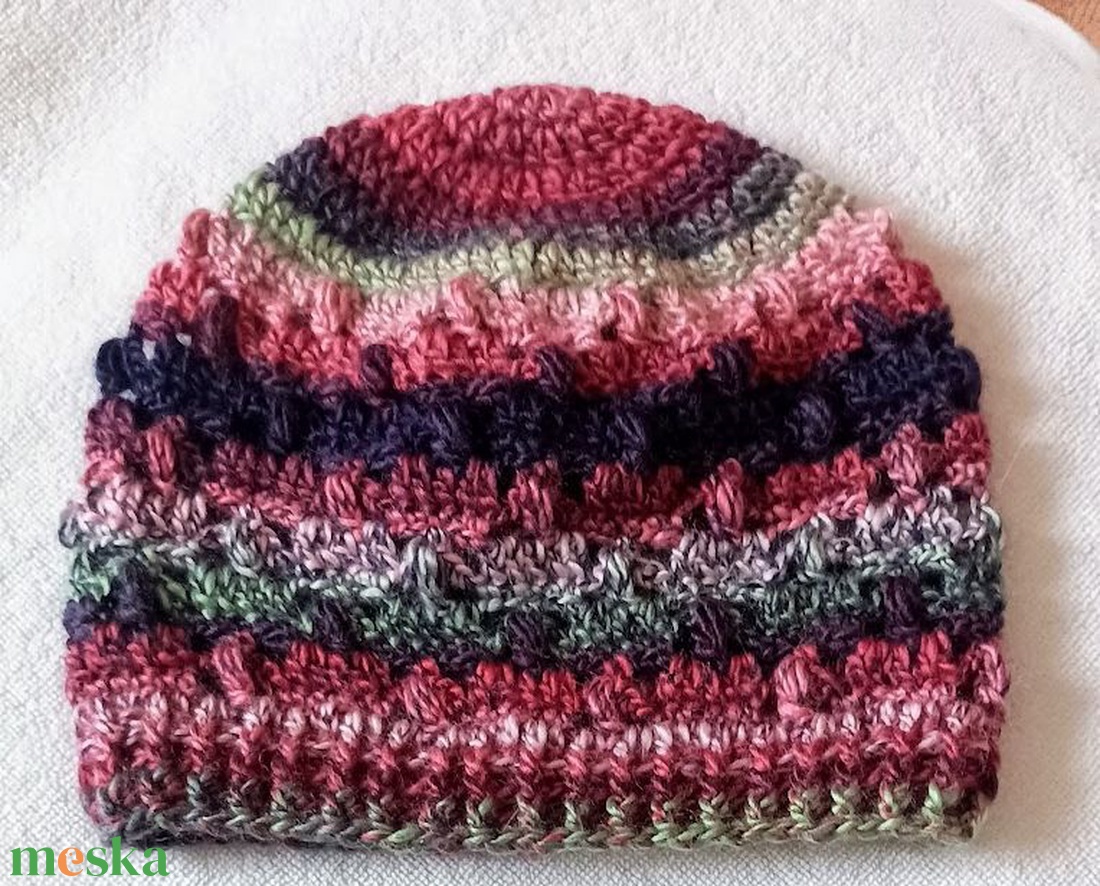 Sokszínű női/lány csipke-bogyós mintájú sapka - ruha & divat - sál, sapka, kendő - sapka - Meska.hu