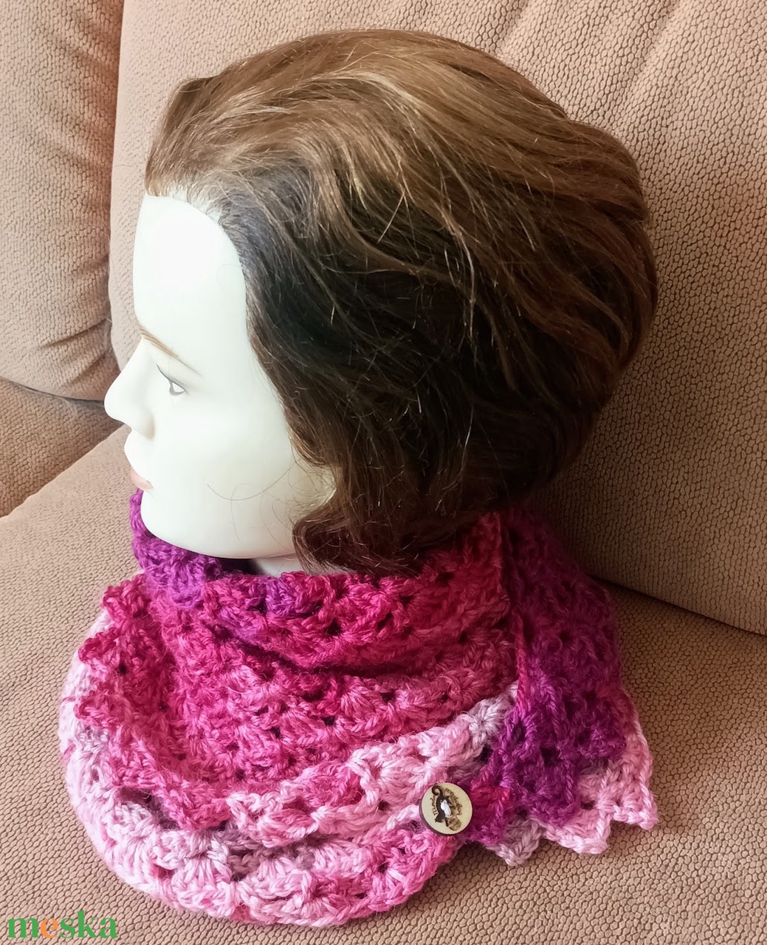 Kiskendő, sál pink-lazac-púder árnyalatokban, kis gombbal - ruha & divat - sál, sapka, kendő - sál - Meska.hu