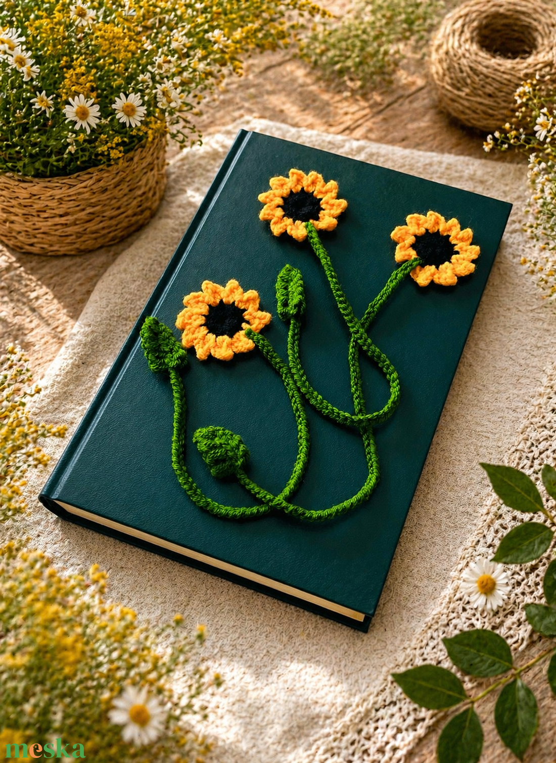 Horgolt napraforgó könyvjelző - könyv & zene - könyvjelző - Meska.hu
