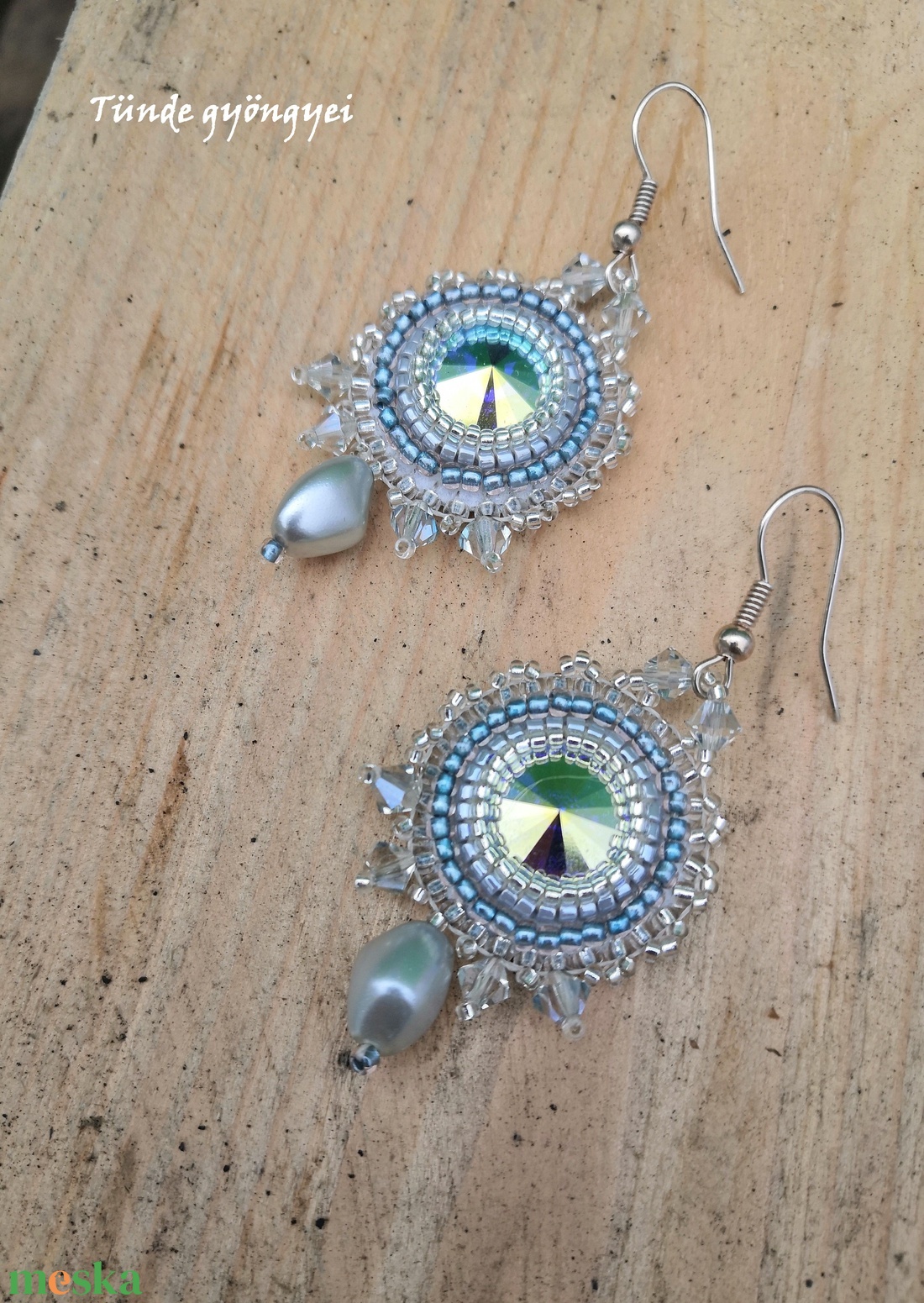 Kristály-ezüst swarovski fülbevaló - ékszer - fülbevaló - lógós kerek fülbevaló - Meska.hu Kristály-ezüst swarovski fülbevaló - ékszer - fülbevaló - lógós kerek fülbevaló - Meska.hu