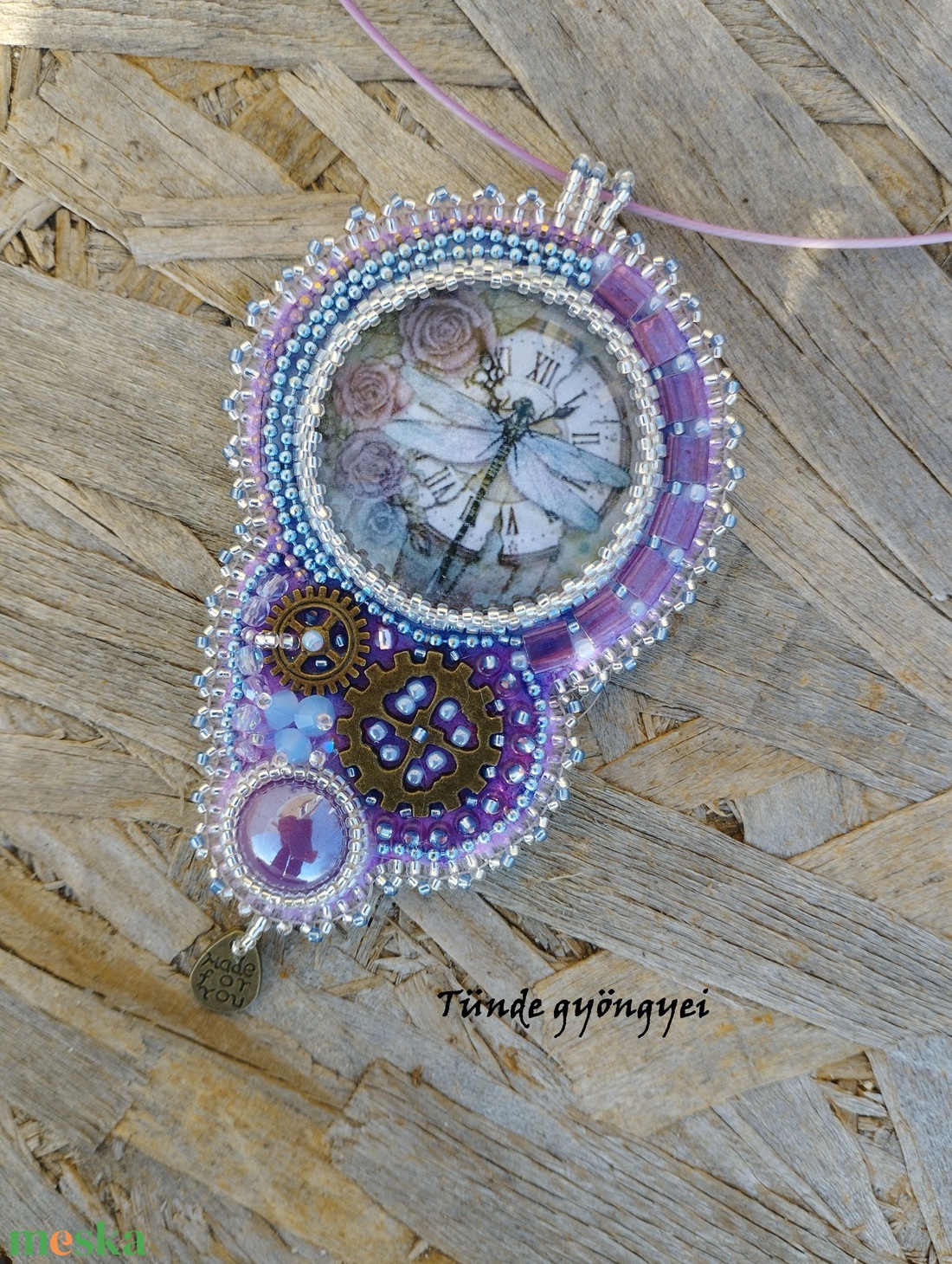 Steampunk kékkel, lilával nyaklánc/medál - ékszer - nyaklánc - medálos nyaklánc - Meska.hu Steampunk kékkel, lilával nyaklánc/medál - ékszer - nyaklánc - medálos nyaklánc - Meska.hu