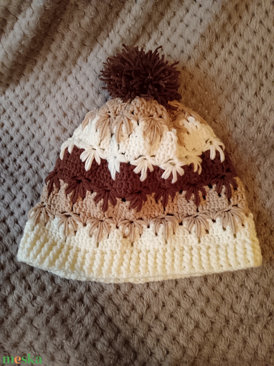 Horgolt női sapka  - ruha & divat - sál, sapka, kendő - sapka - Meska.hu