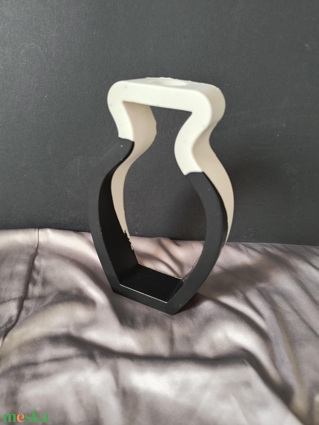 Minimalista váza egy szál virágnak - otthon & életmód - dekoráció - virágdísz és tartó - váza - Meska.hu Minimalista váza egy szál virágnak - otthon & életmód - dekoráció - virágdísz és tartó - váza - Meska.hu