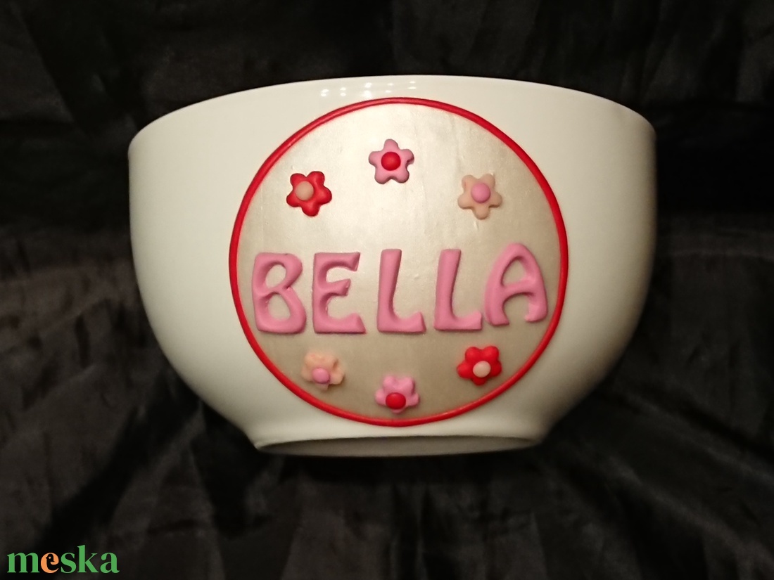 Peppa malac mintás műzlis tál gyurma díszítéssel  - otthon & életmód - konyhafelszerelés, tálalás - tálalás - kínálótál - Meska.hu