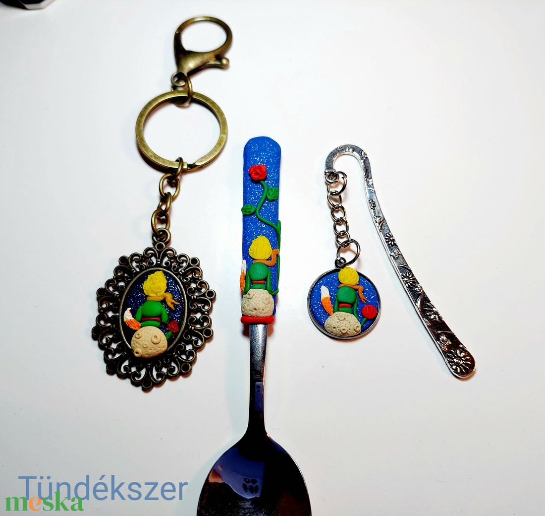 Kis Herceg mintás kiskanál gyurma díszítéssel - otthon & életmód - konyhafelszerelés, tálalás - tálalás - kanál & villa - Meska.hu Kis Herceg mintás kiskanál gyurma díszítéssel - otthon & életmód - konyhafelszerelés, tálalás - tálalás - kanál & villa - Meska.hu