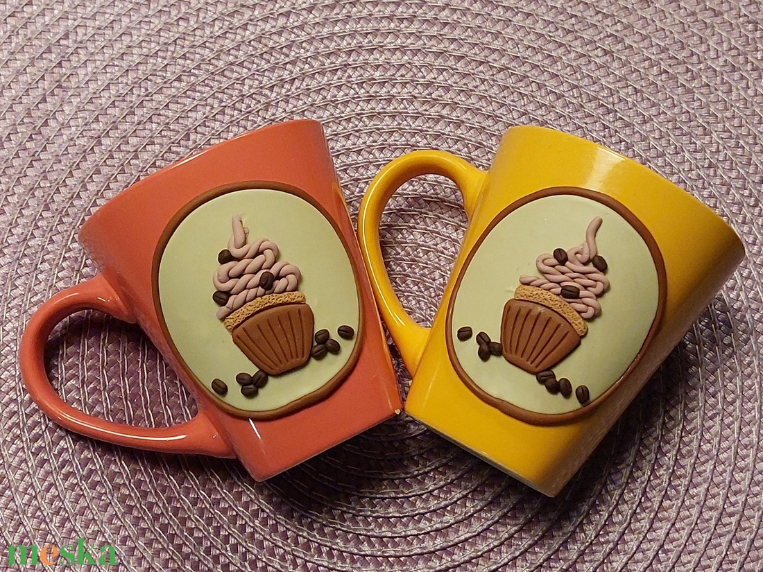 Kávé mintás cappucinos bögre gyurma díszítéssel - otthon & életmód - konyhafelszerelés, tálalás - tálalás - bögre & csésze - Meska.hu Kávé mintás cappucinos bögre gyurma díszítéssel - otthon & életmód - konyhafelszerelés, tálalás - tálalás - bögre & csésze - Meska.hu