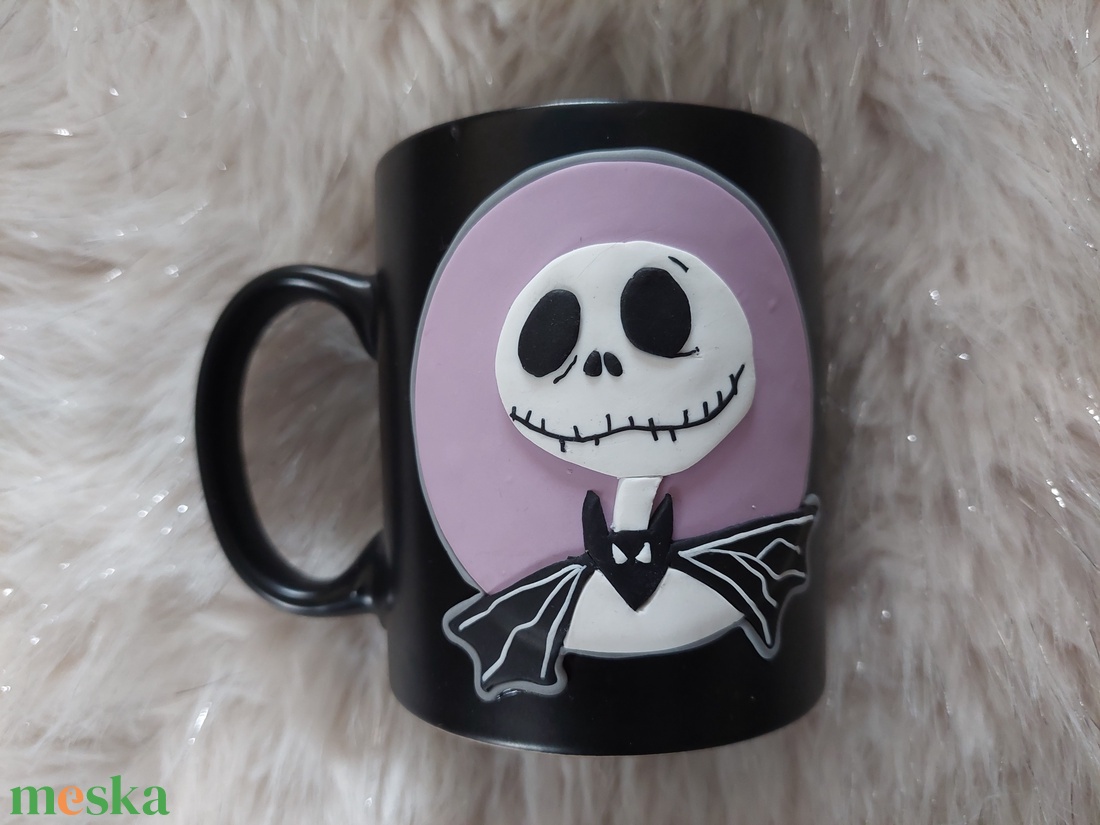 Karácsonyi Lidércnyomás Jack Skellington mintás bögre gyurma díszítéssel  - otthon & életmód - konyhafelszerelés, tálalás - tálalás - bögre & csésze - Meska.hu
