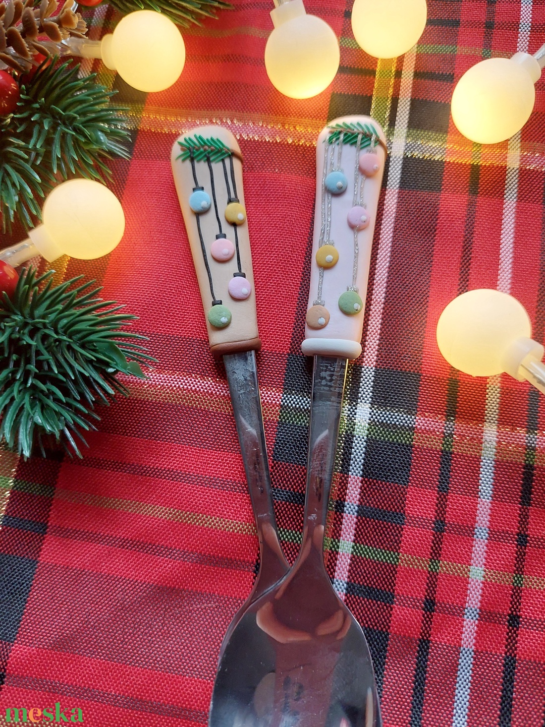 Pasztell karácsonyi gömb mintás kiskanál gyurma díszítéssel  - otthon & életmód - konyhafelszerelés, tálalás - tálalás - kanál & villa - Meska.hu