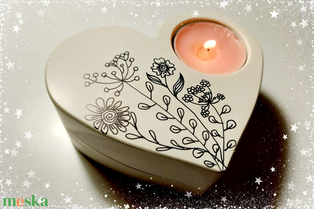 Szív alakú mécsestartó kézzel festve - otthon & életmód - gyertya, illat, aroma - gyertyatartó - Meska.hu