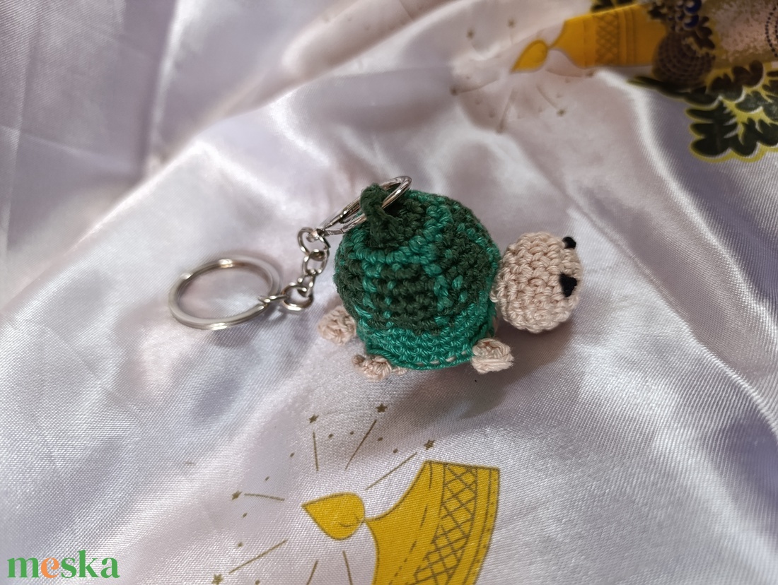 Teknős kulcstartó -amigurumi  - táska & tok - kulcstartó & táskadísz - kulcstartó - Meska.hu