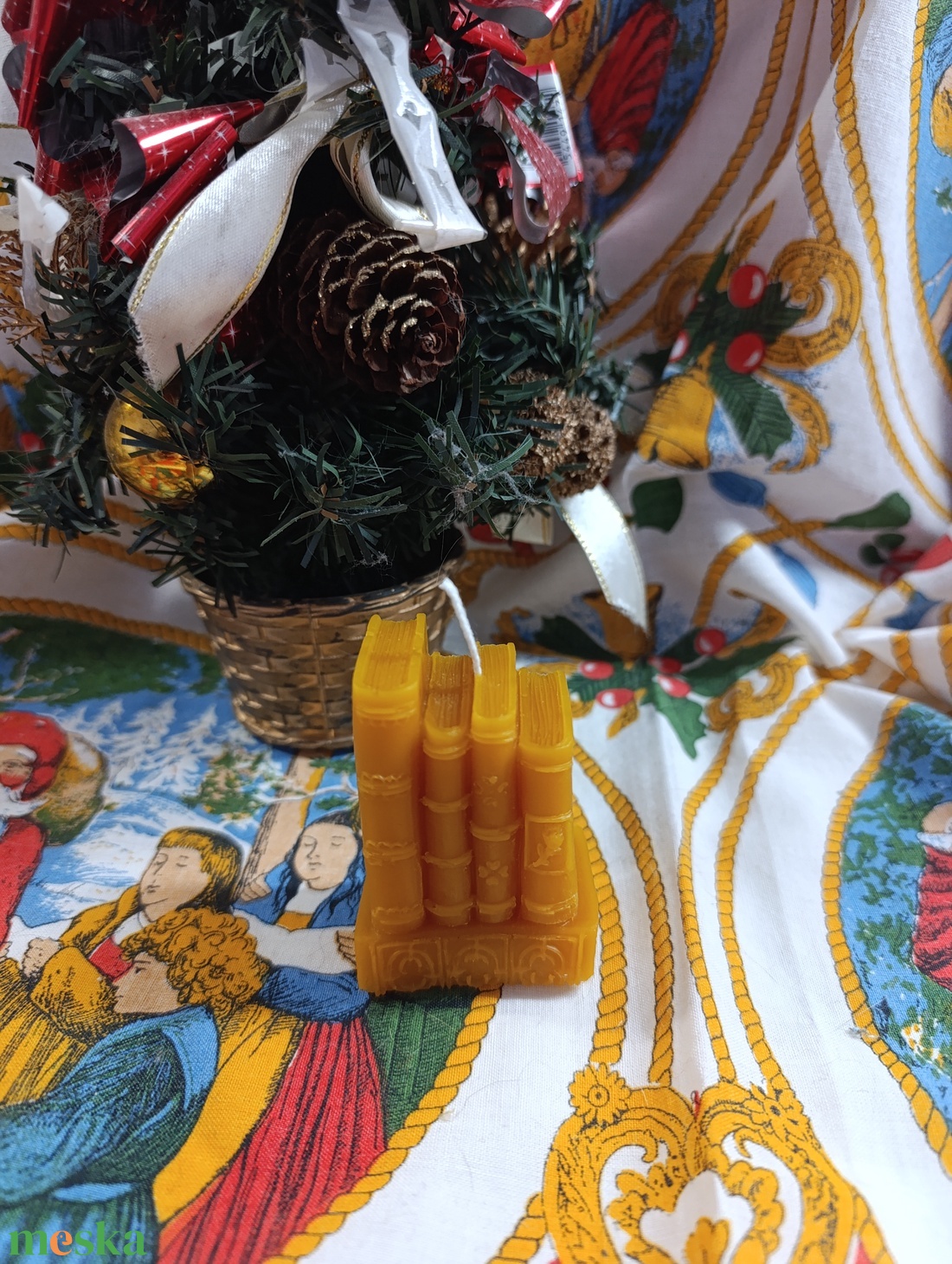 Könyvek méhviasz gyertya  - karácsony - karácsonyi lakásdekoráció - karácsonyi illatgyertya, mécses - Meska.hu