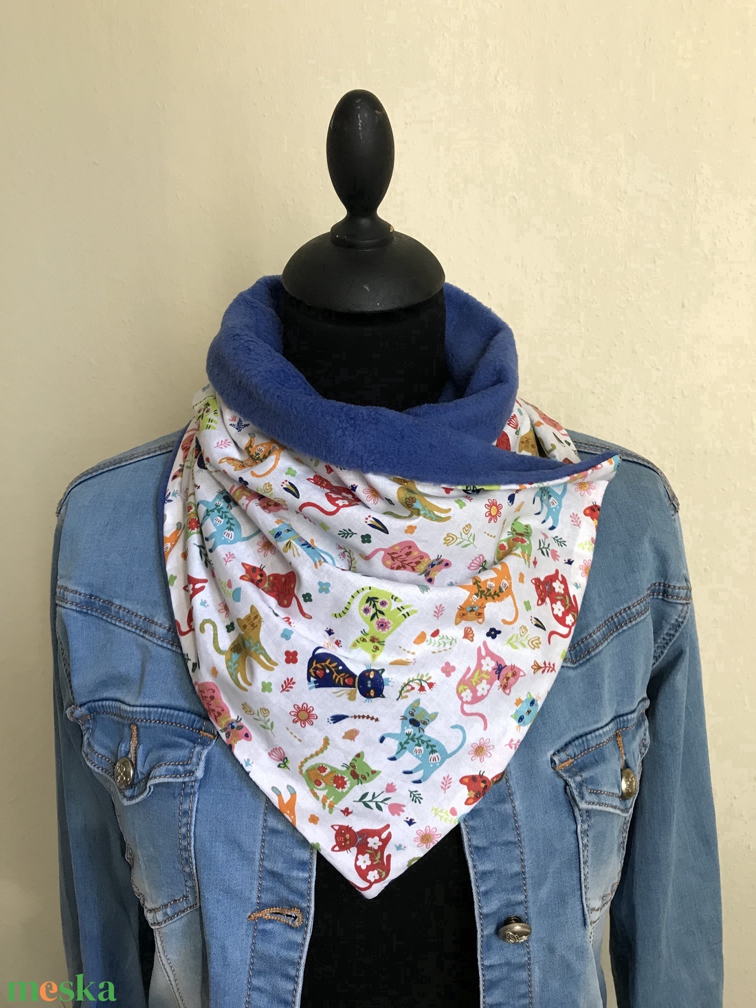 Színes macskás meleg körsál, sál - ruha & divat - sál, sapka, kendő - sál - Meska.hu