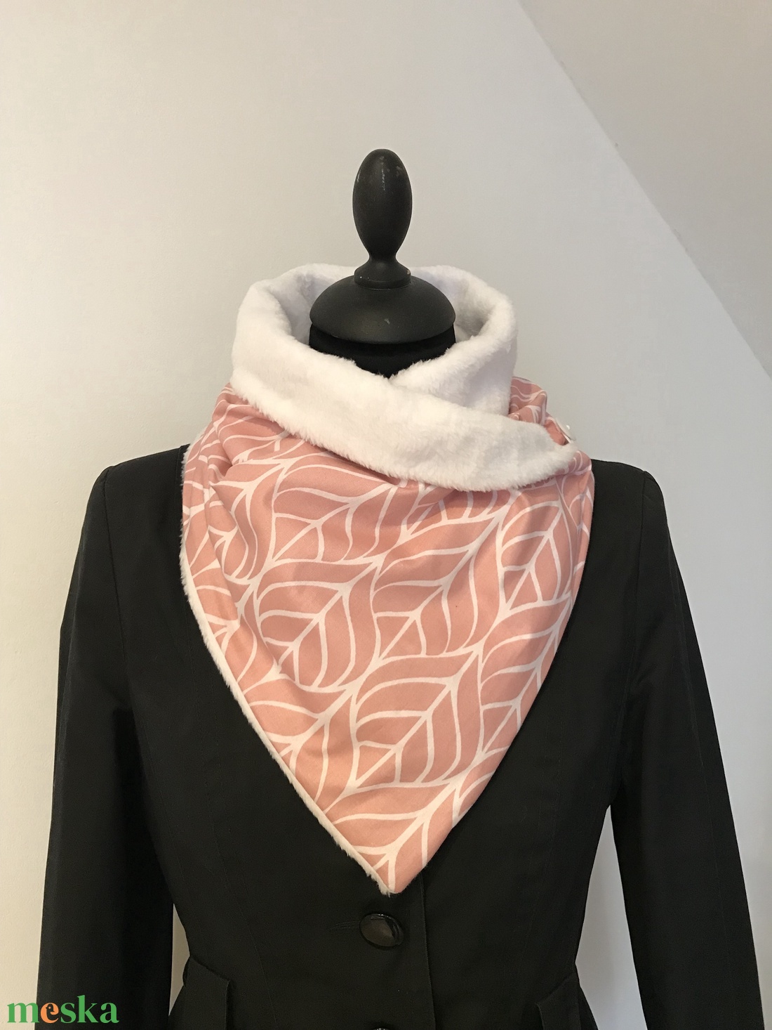 Púder absztrakt mintás meleg körsál, sál - ruha & divat - sál, sapka, kendő - sál - Meska.hu Púder absztrakt mintás meleg körsál, sál - ruha & divat - sál, sapka, kendő - sál - Meska.hu