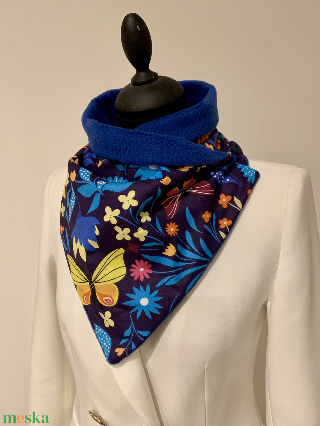 Sál, körsál pillangós-kék  - ruha & divat - sál, sapka, kendő - sál - Meska.hu