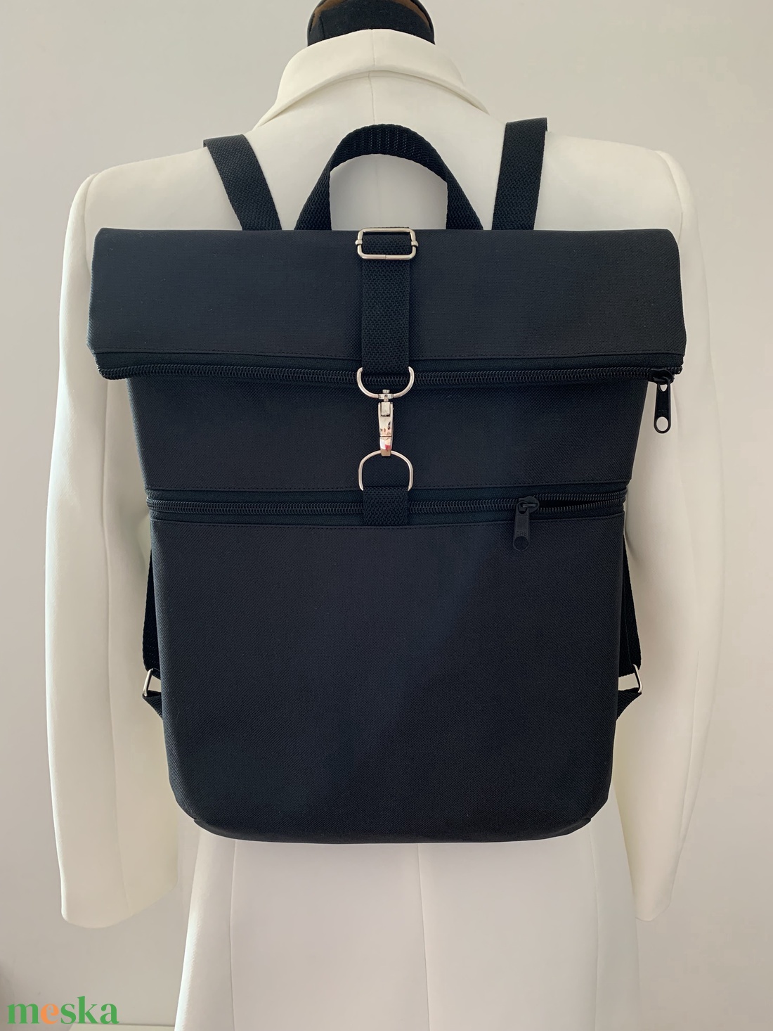 Készleten! Fekete Roll Top Vízálló Hátizsák/Hátitáska laptop tartó zsebbel - táska & tok - hátizsák - roll top hátizsák - Meska.hu Készleten! Fekete Roll Top Vízálló Hátizsák/Hátitáska laptop tartó zsebbel - táska & tok - hátizsák - roll top hátizsák - Meska.hu