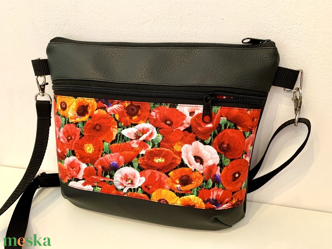 Csodálatos pipacs mintás crossbody / válltáska/ keresztpántos táska/ oldaltáska - táska & tok - kézitáska & válltáska - vállon átvethető táska - Meska.hu Csodálatos pipacs mintás crossbody / válltáska/ keresztpántos táska/ oldaltáska - táska & tok - kézitáska & válltáska - vállon átvethető táska - Meska.hu