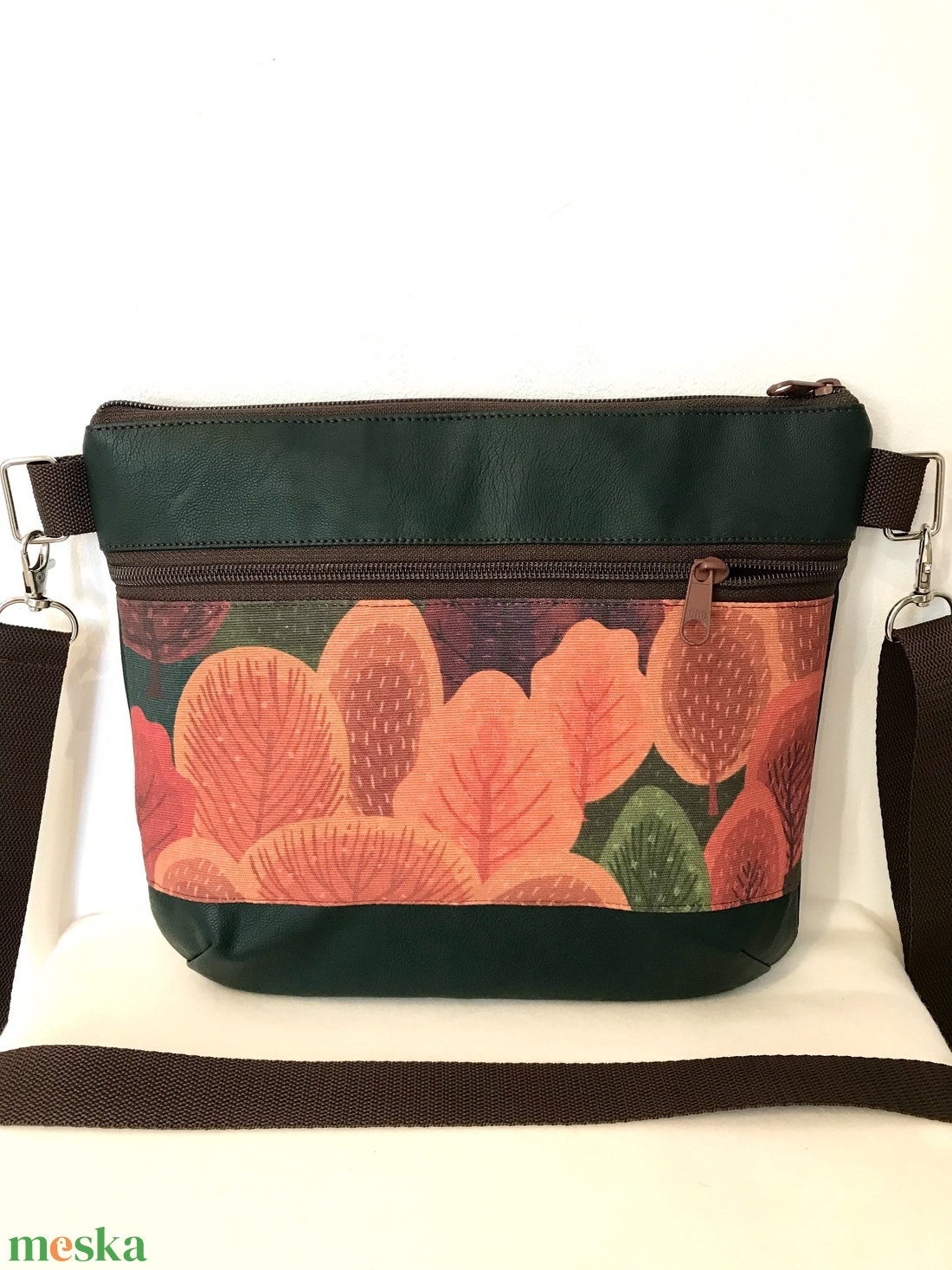 Őszi erdő mintás crossbody - táska & tok - kézitáska & válltáska - vállon átvethető táska - Meska.hu Őszi erdő mintás crossbody - táska & tok - kézitáska & válltáska - vállon átvethető táska - Meska.hu